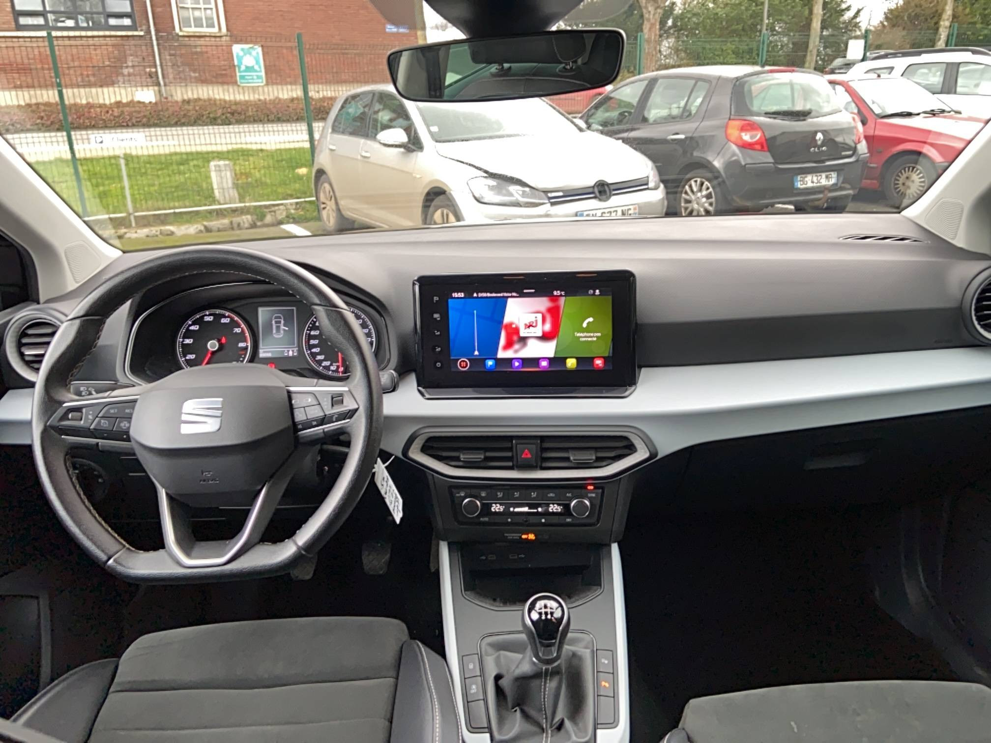 Vente en ligne Seat Arona  1.0 TSI 95 ch Start/Stop BVM5 au prix de 12 990 €