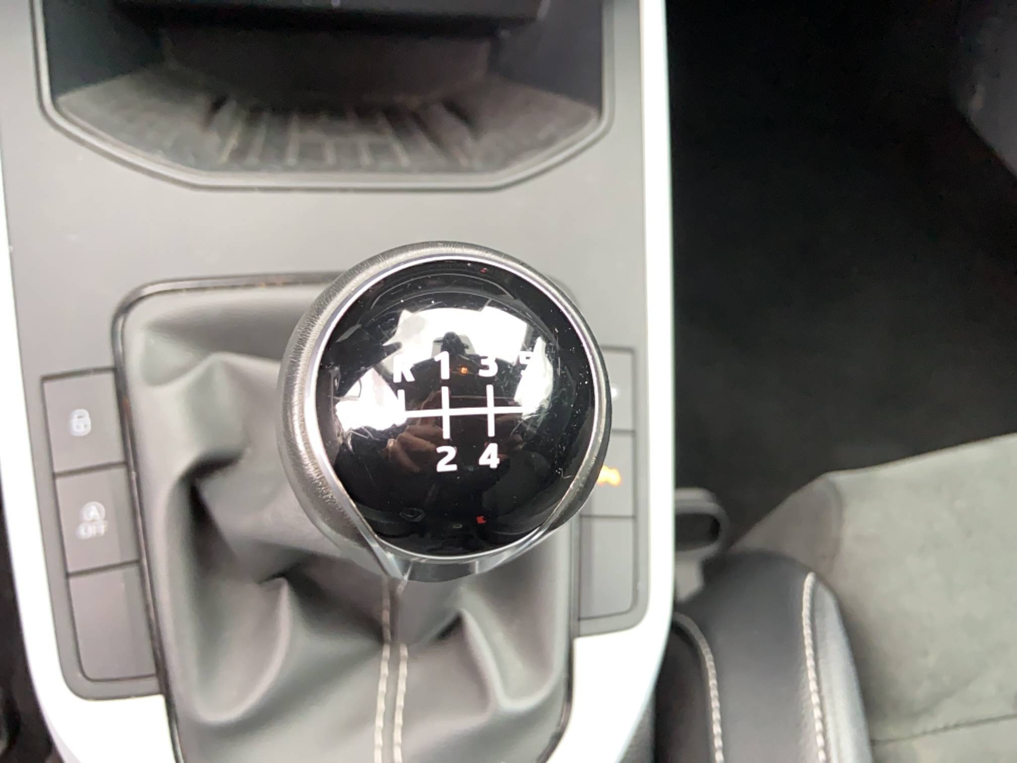 Vente en ligne Seat Arona  1.0 TSI 95 ch Start/Stop BVM5 au prix de 12 990 €