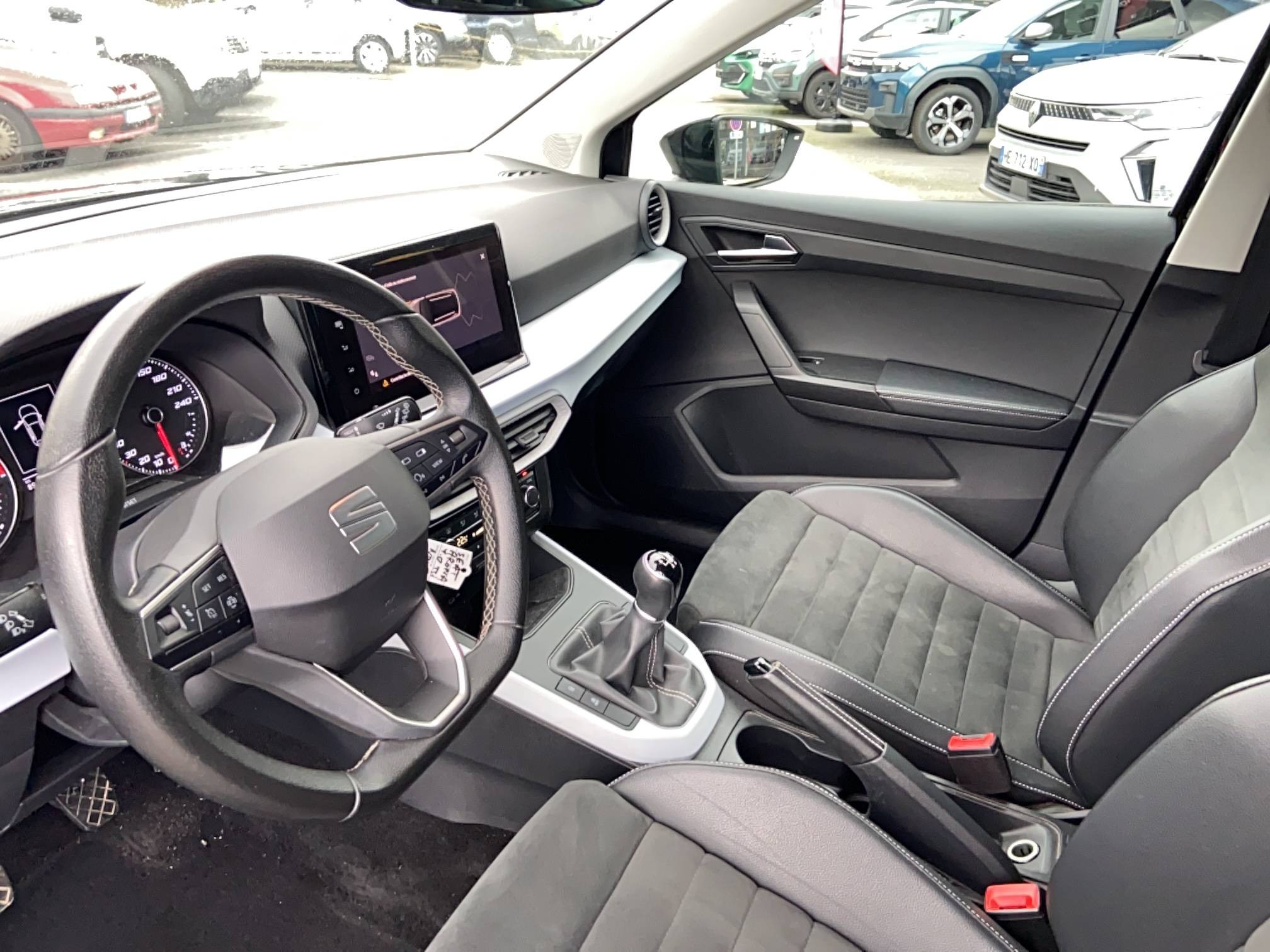 Vente en ligne Seat Arona  1.0 TSI 95 ch Start/Stop BVM5 au prix de 12 990 €