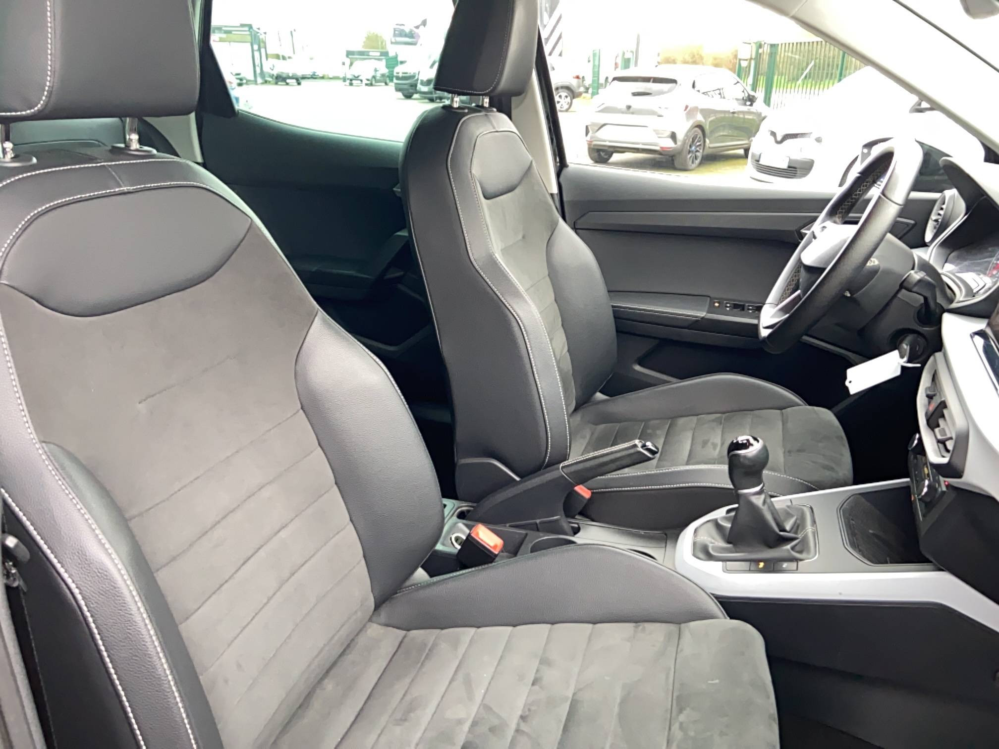 Vente en ligne Seat Arona  1.0 TSI 95 ch Start/Stop BVM5 au prix de 12 990 €