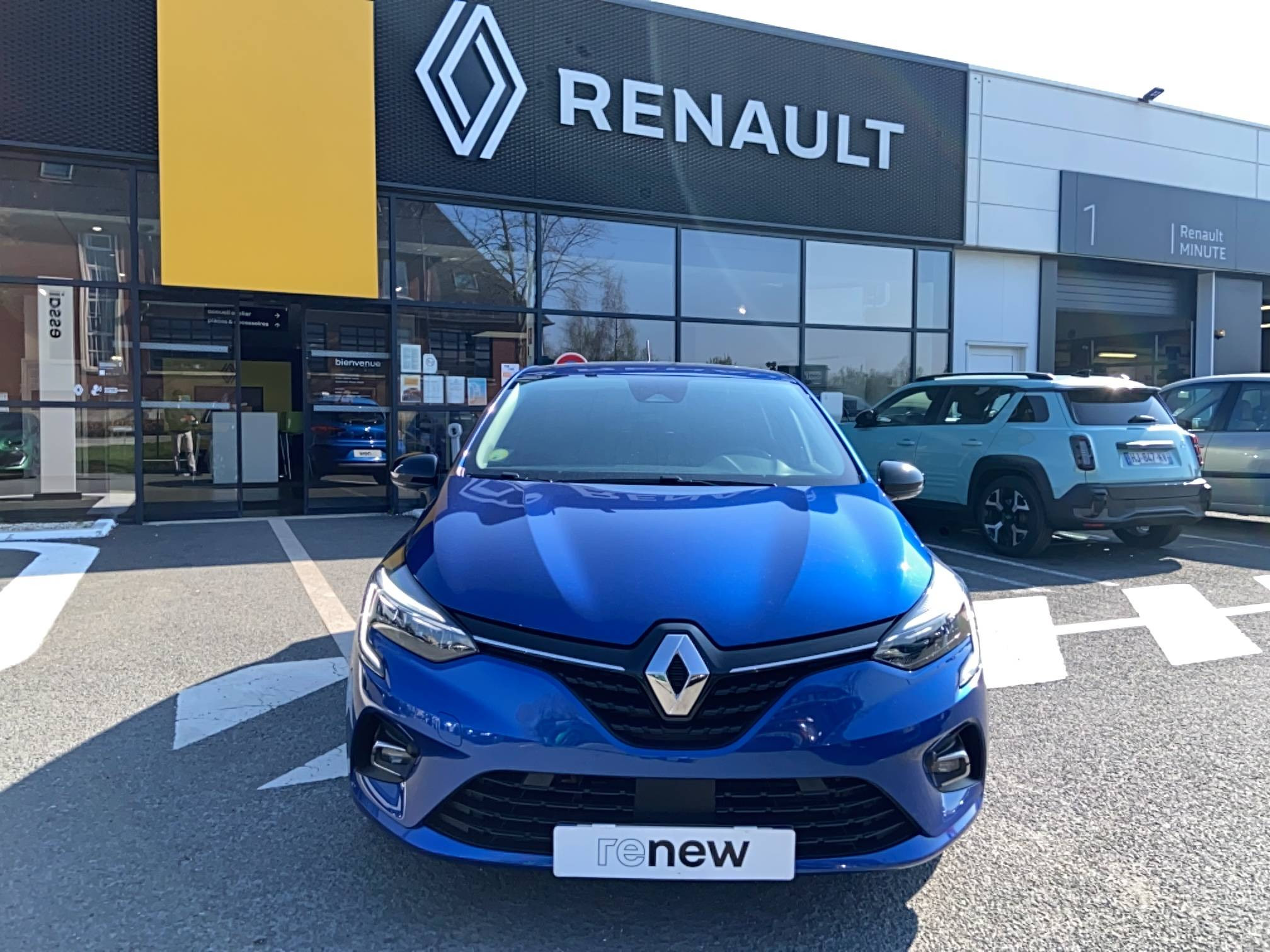 Vente en ligne Renault Clio 5 Clio Blue dCi 100 au prix de 13 990 €