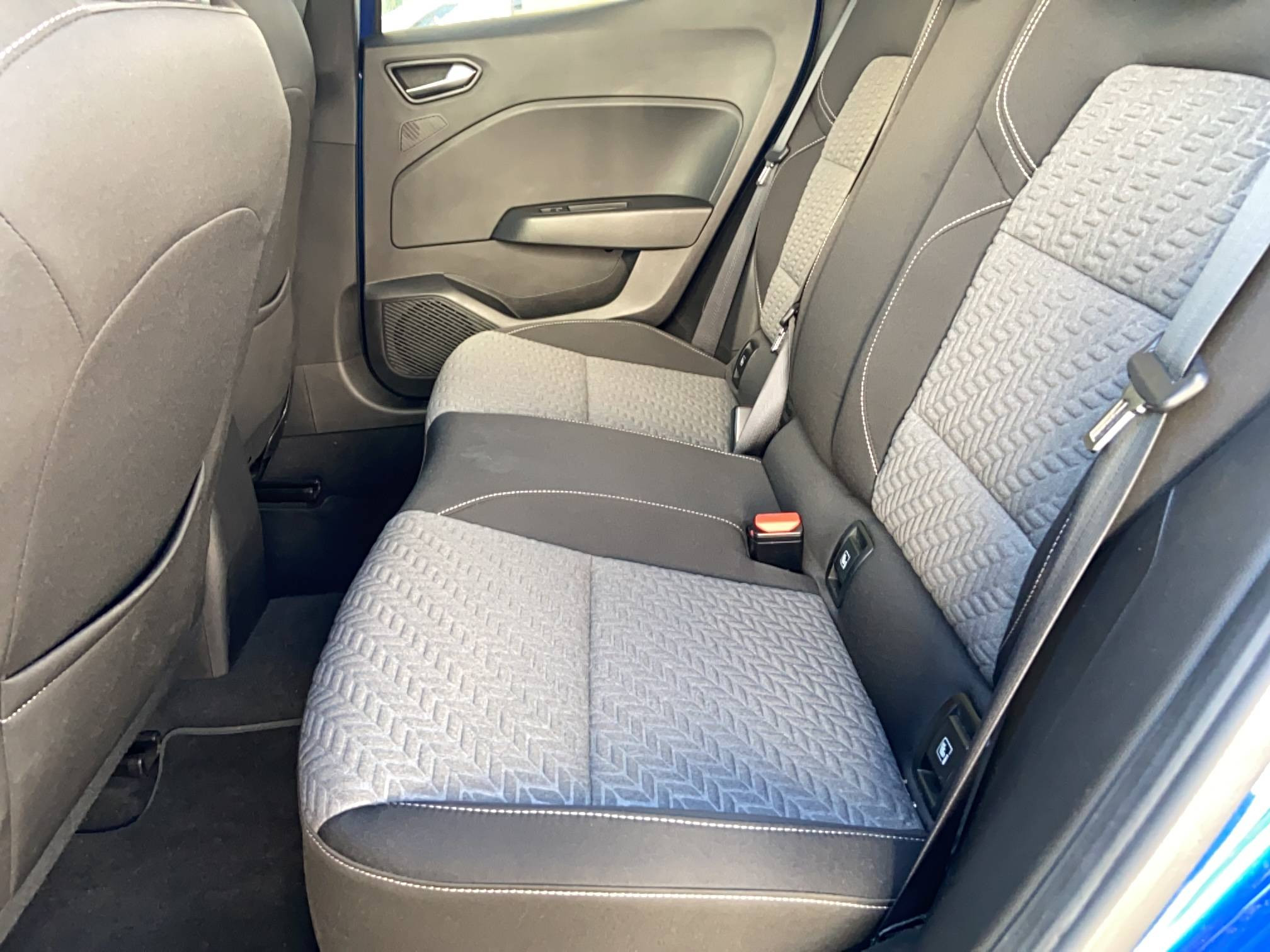 Vente en ligne Renault Clio 5 Clio Blue dCi 100 au prix de 13 990 €