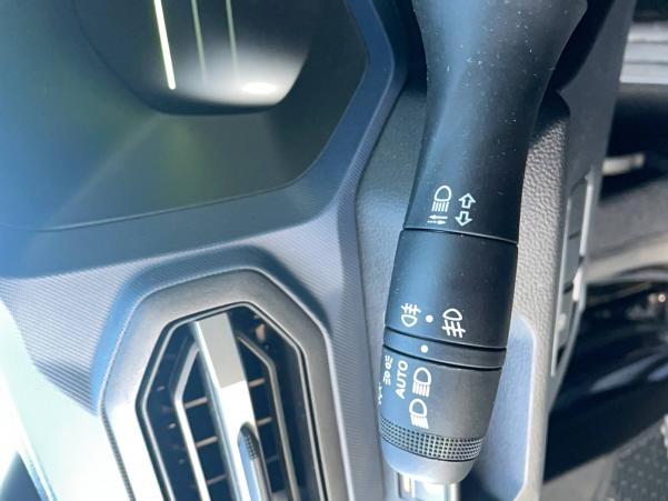Vente en ligne Dacia Duster  Hybrid 140 4x2 au prix de 28 900 €