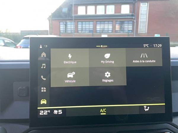 Vente en ligne Dacia Duster  Hybrid 140 4x2 au prix de 28 900 €