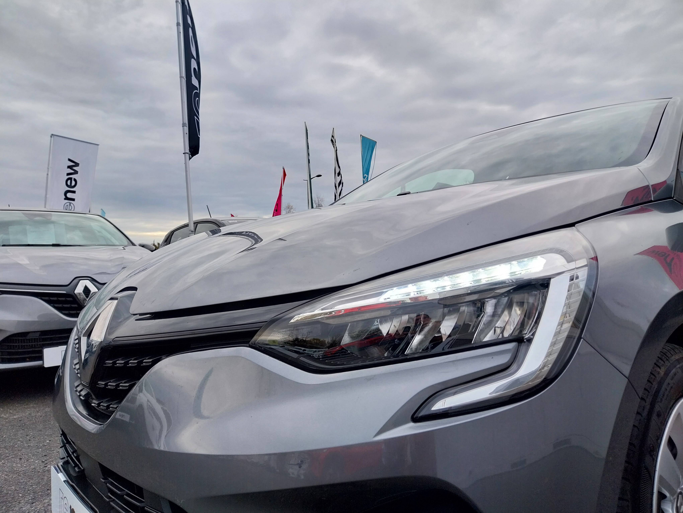 Vente en ligne Renault Clio 5 Clio SCe 65 au prix de 13 190 €