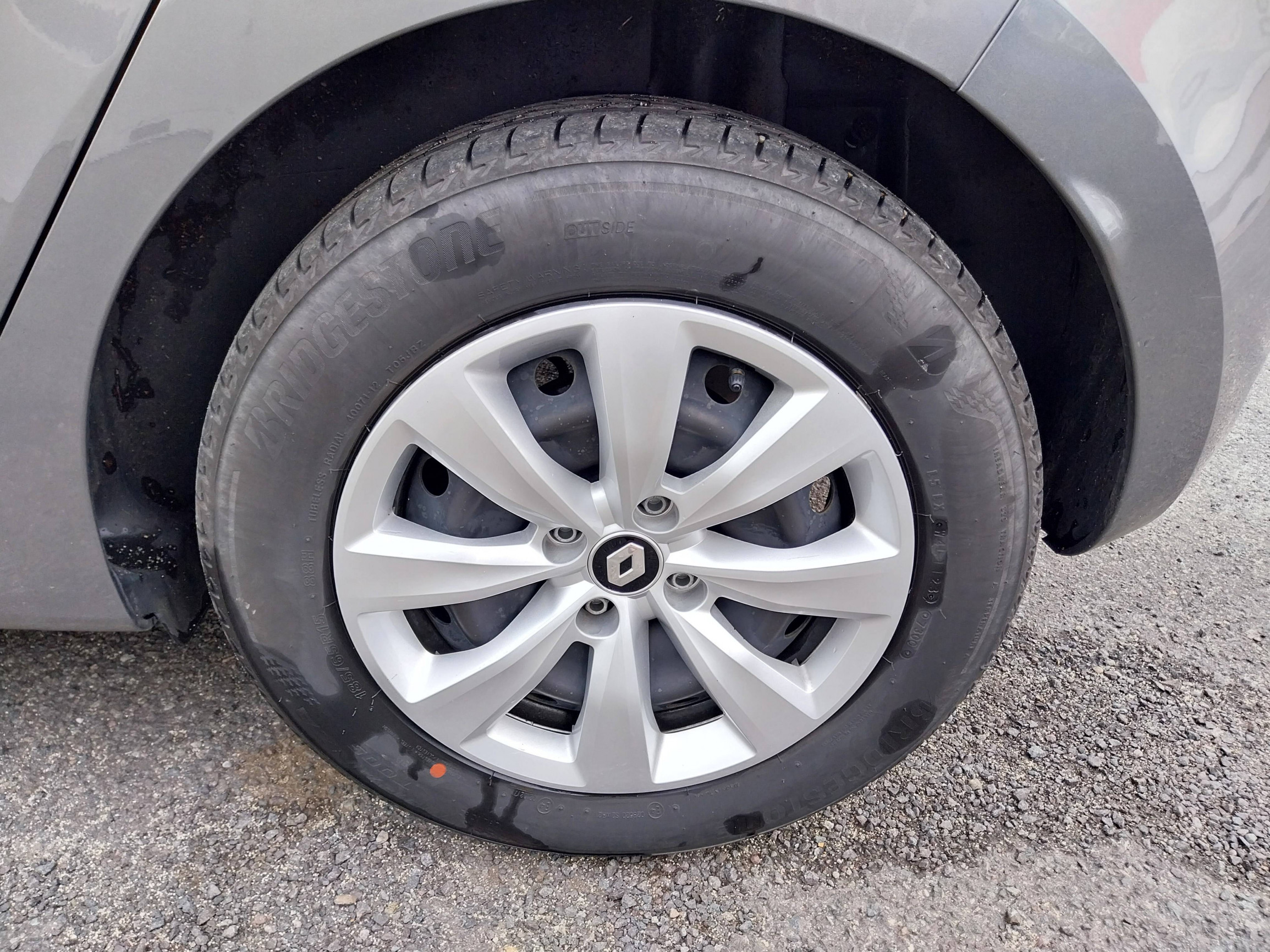 Vente en ligne Renault Clio 5 Clio SCe 65 au prix de 13 190 €