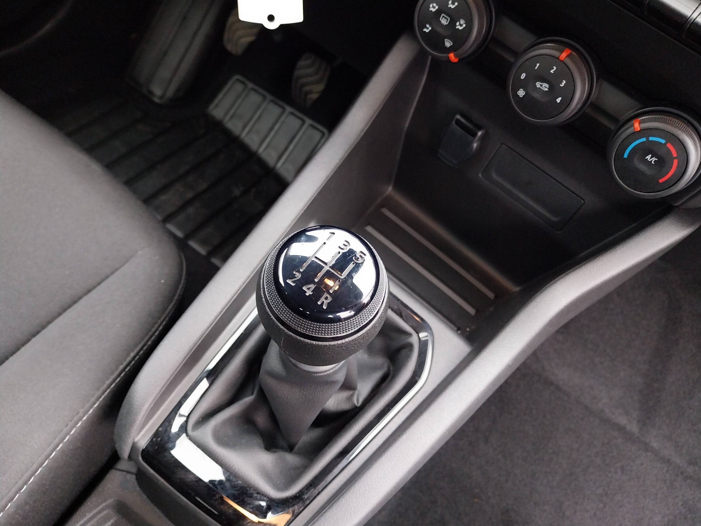 Vente en ligne Renault Clio 5 Clio SCe 65 au prix de 13 190 €