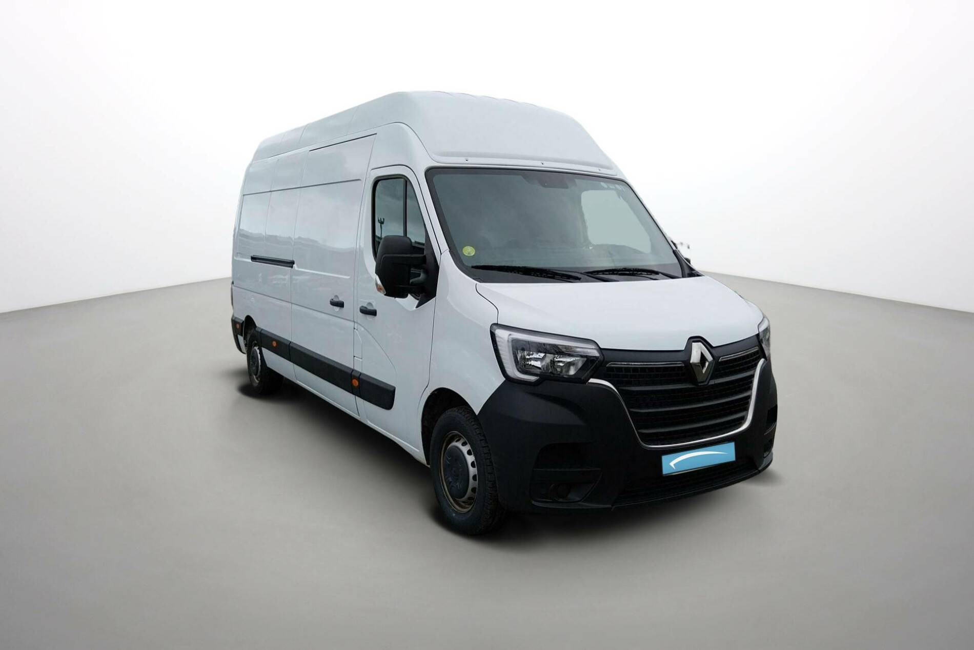 Vente en ligne Renault Master Fourgon MASTER FGN TRAC F3500 L3H3 BLUE DCI 135 au prix de 28 990 €