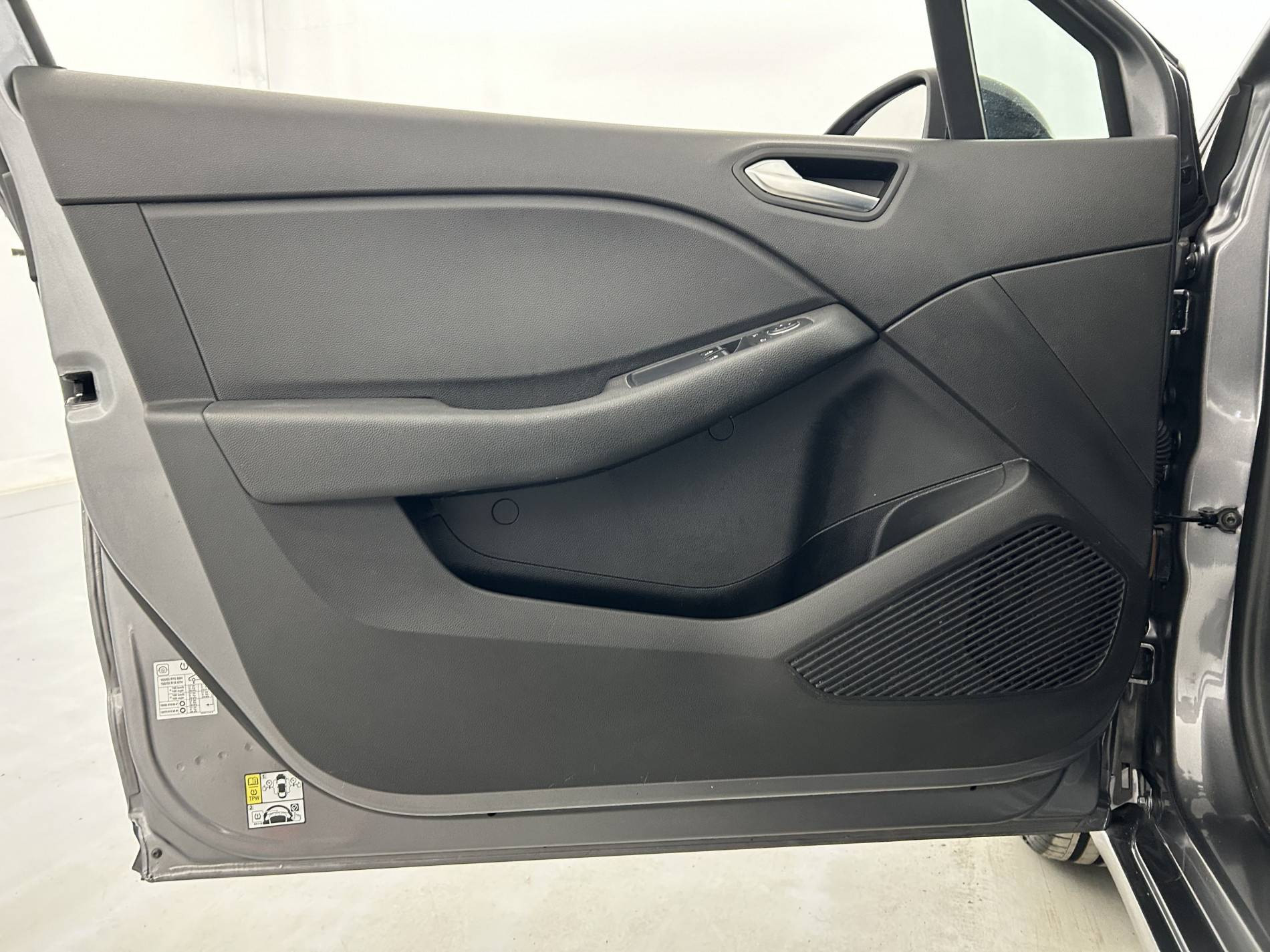 Vente en ligne Renault Clio 5 Clio TCe 90 au prix de 13 790 €