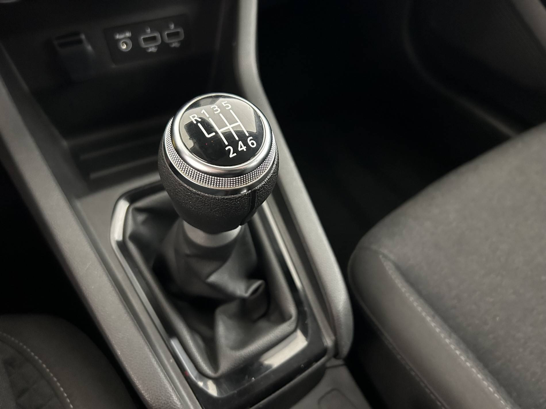 Vente en ligne Renault Clio 5 Clio TCe 90 au prix de 13 790 €