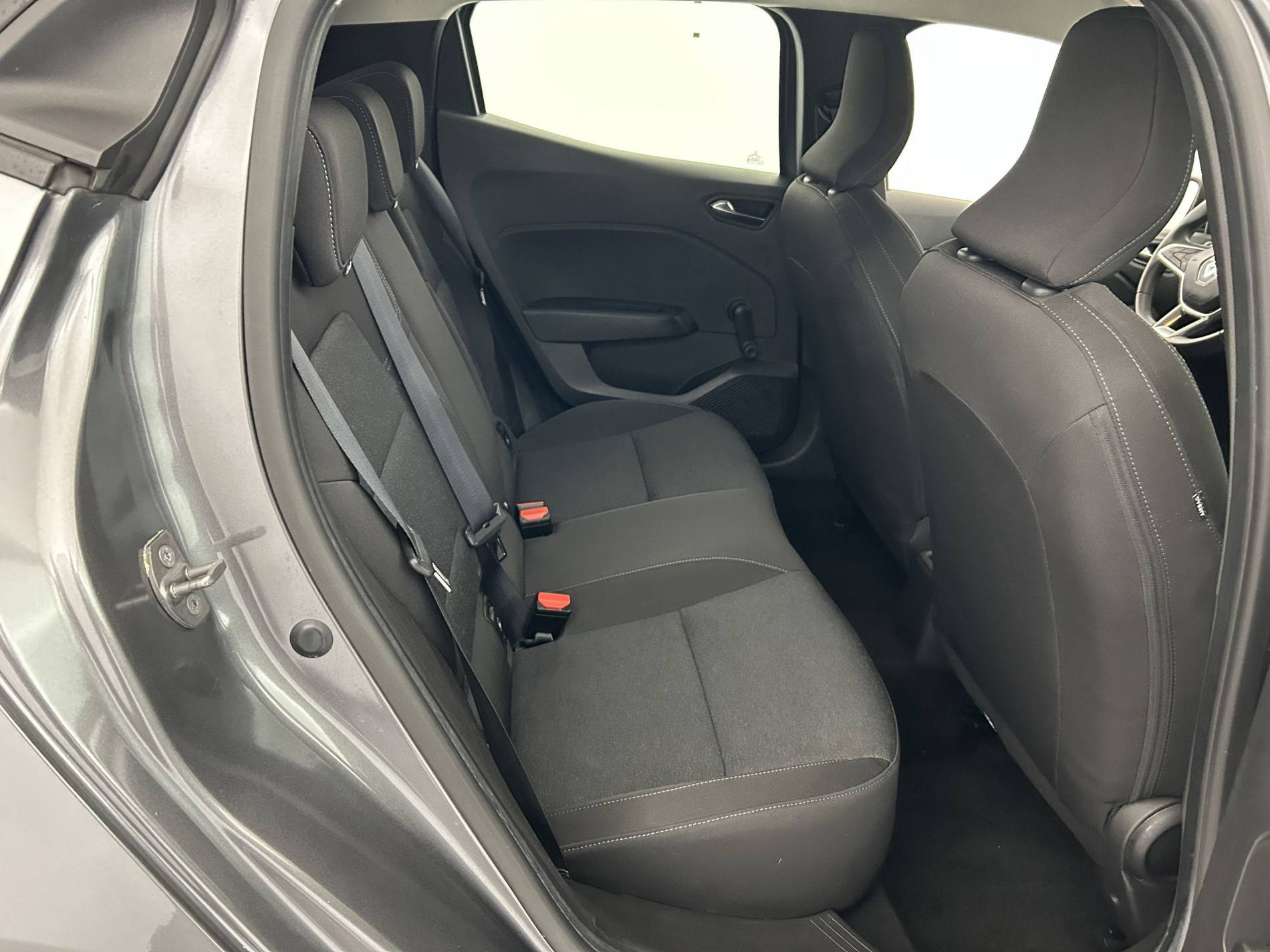 Vente en ligne Renault Clio 5 Clio TCe 90 au prix de 13 790 €