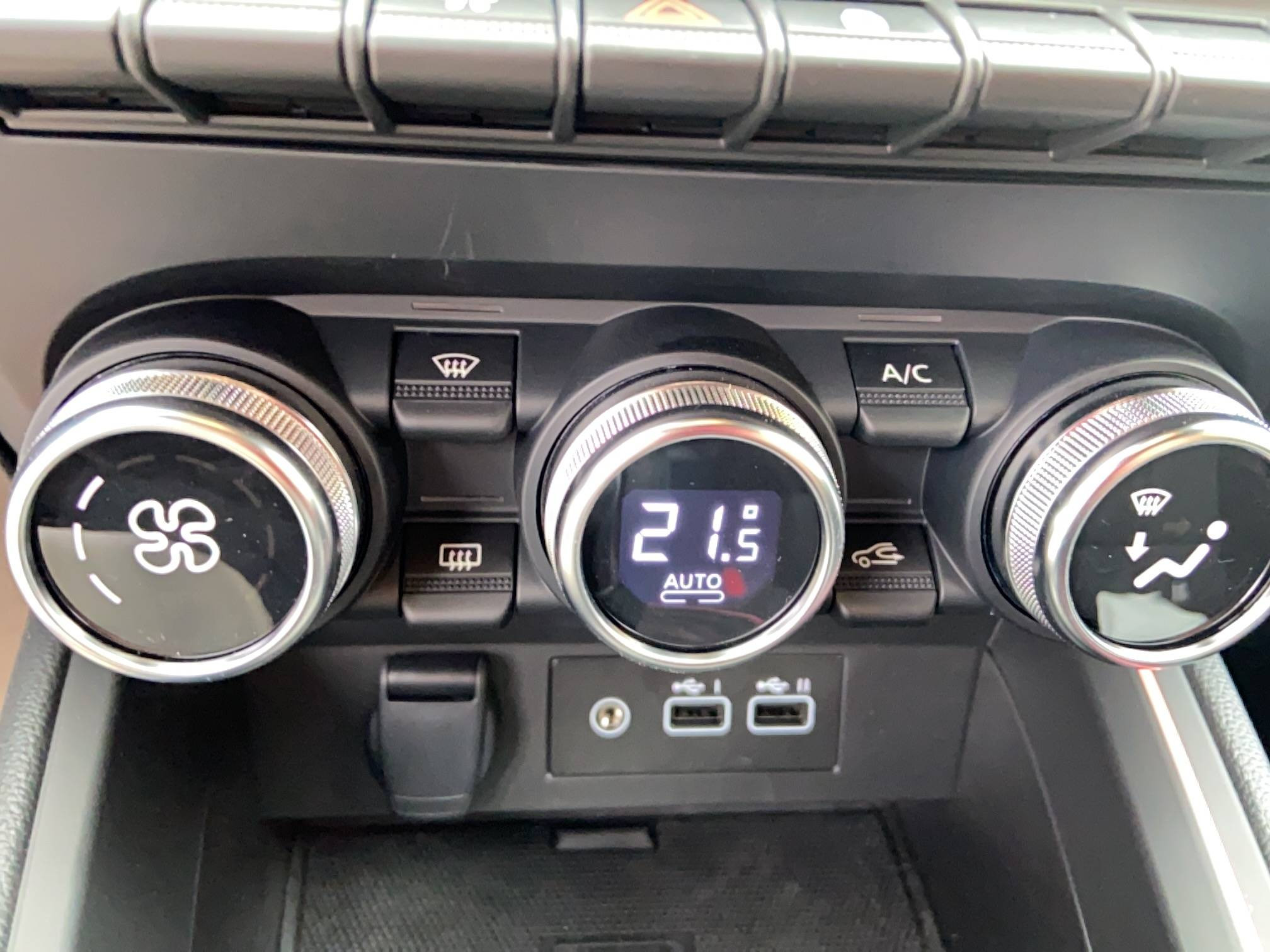 Vente en ligne Renault Clio 5 Clio E-Tech full hybrid 145 ch GSR2 au prix de 27 490 €