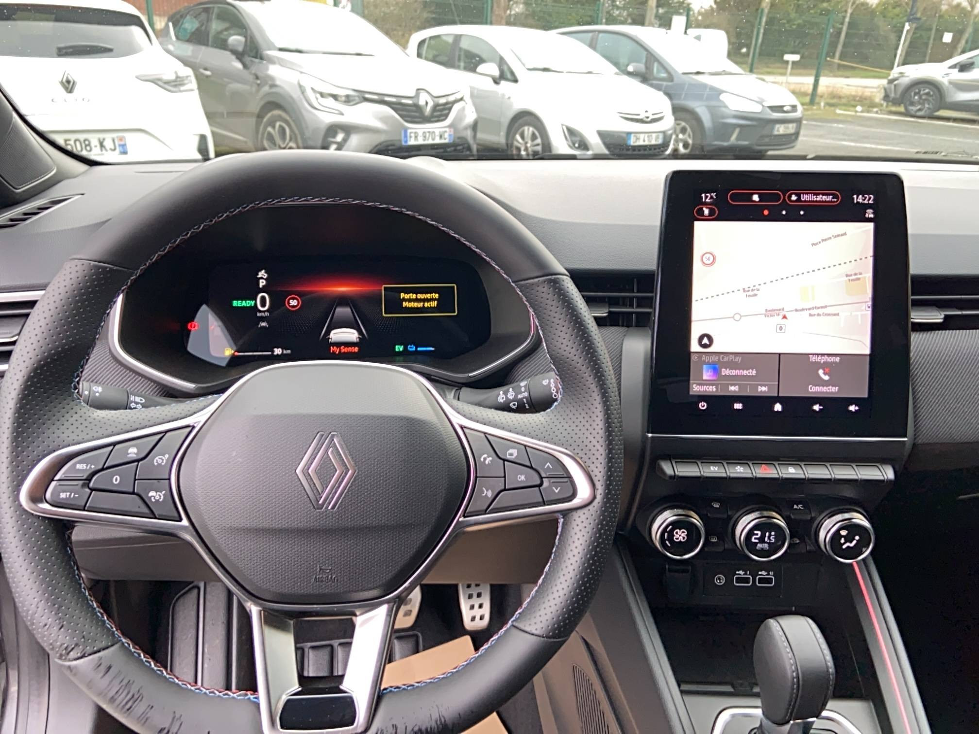 Vente en ligne Renault Clio 5 Clio E-Tech full hybrid 145 ch GSR2 au prix de 27 490 €