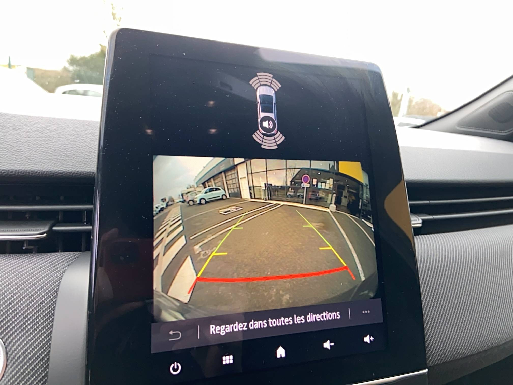 Vente en ligne Renault Clio 5 Clio E-Tech full hybrid 145 ch GSR2 au prix de 27 490 €