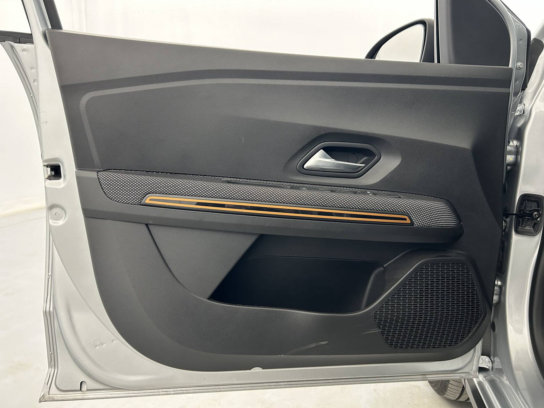 Vente en ligne Dacia Sandero  ECO-G 100 au prix de 14 280 €