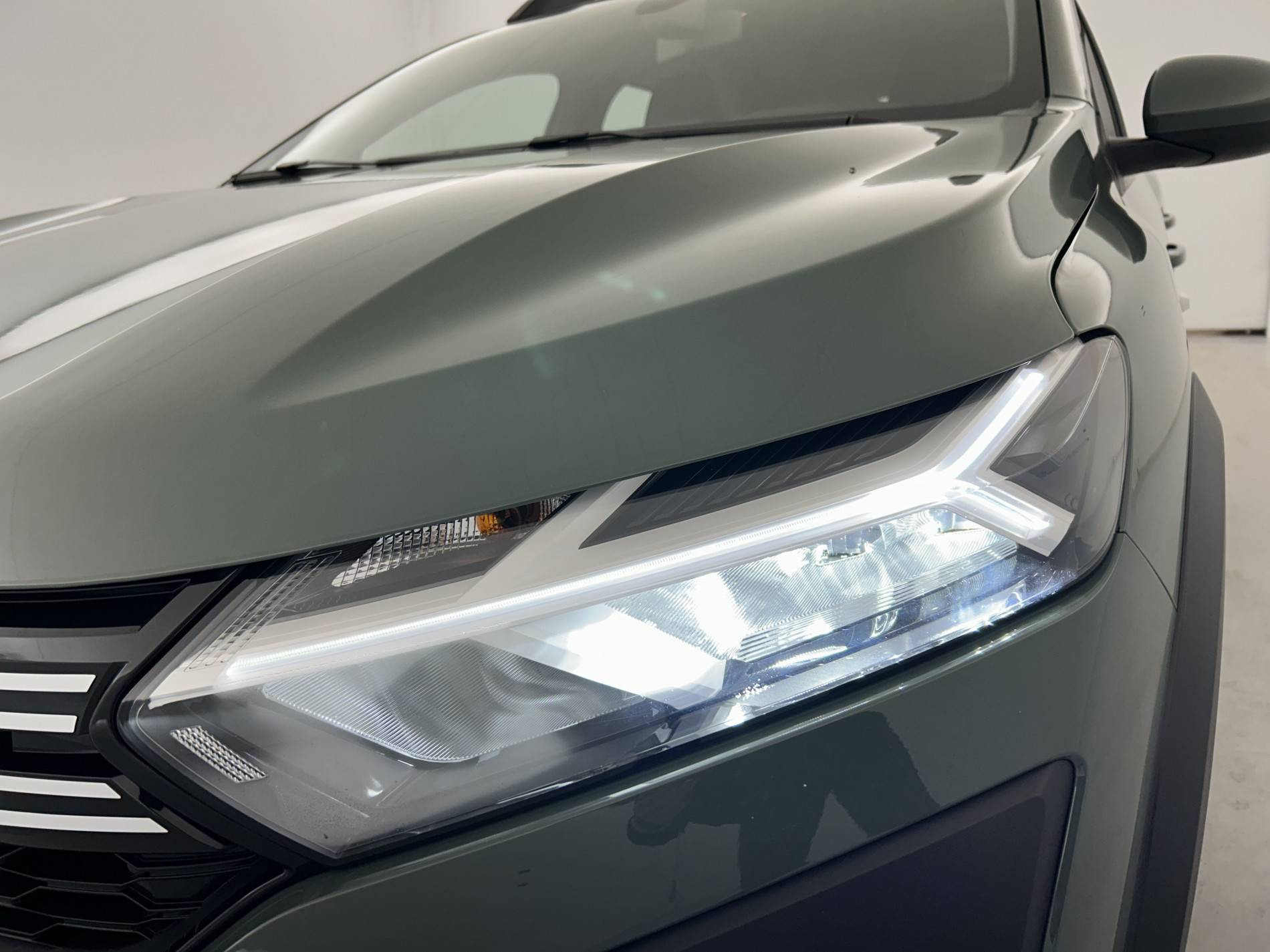 Vente en ligne Dacia Sandero  ECO-G 100 au prix de 15 980 €