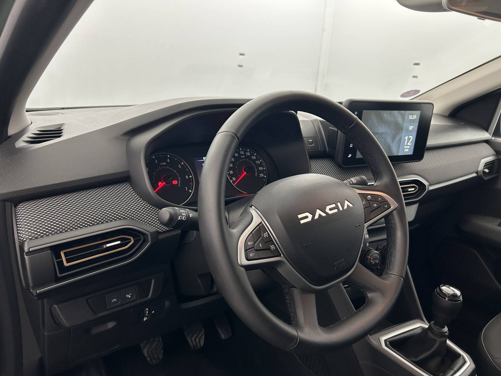 Vente en ligne Dacia Sandero  ECO-G 100 au prix de 15 980 €