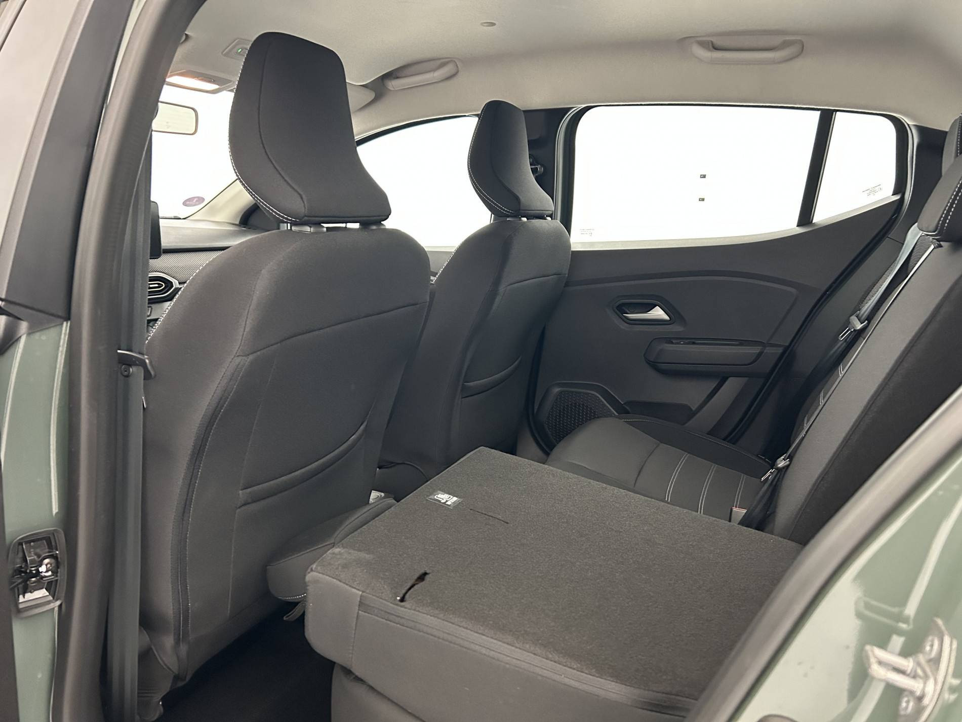 Vente en ligne Dacia Sandero  ECO-G 100 au prix de 15 980 €