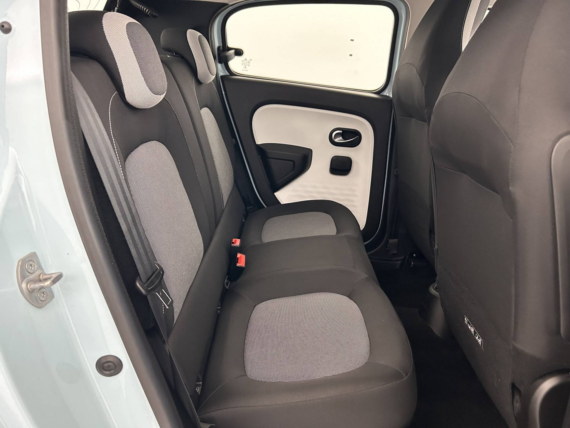 Vente en ligne Renault Twingo Electrique Twingo III Achat Intégral - 21 au prix de 9 900 €