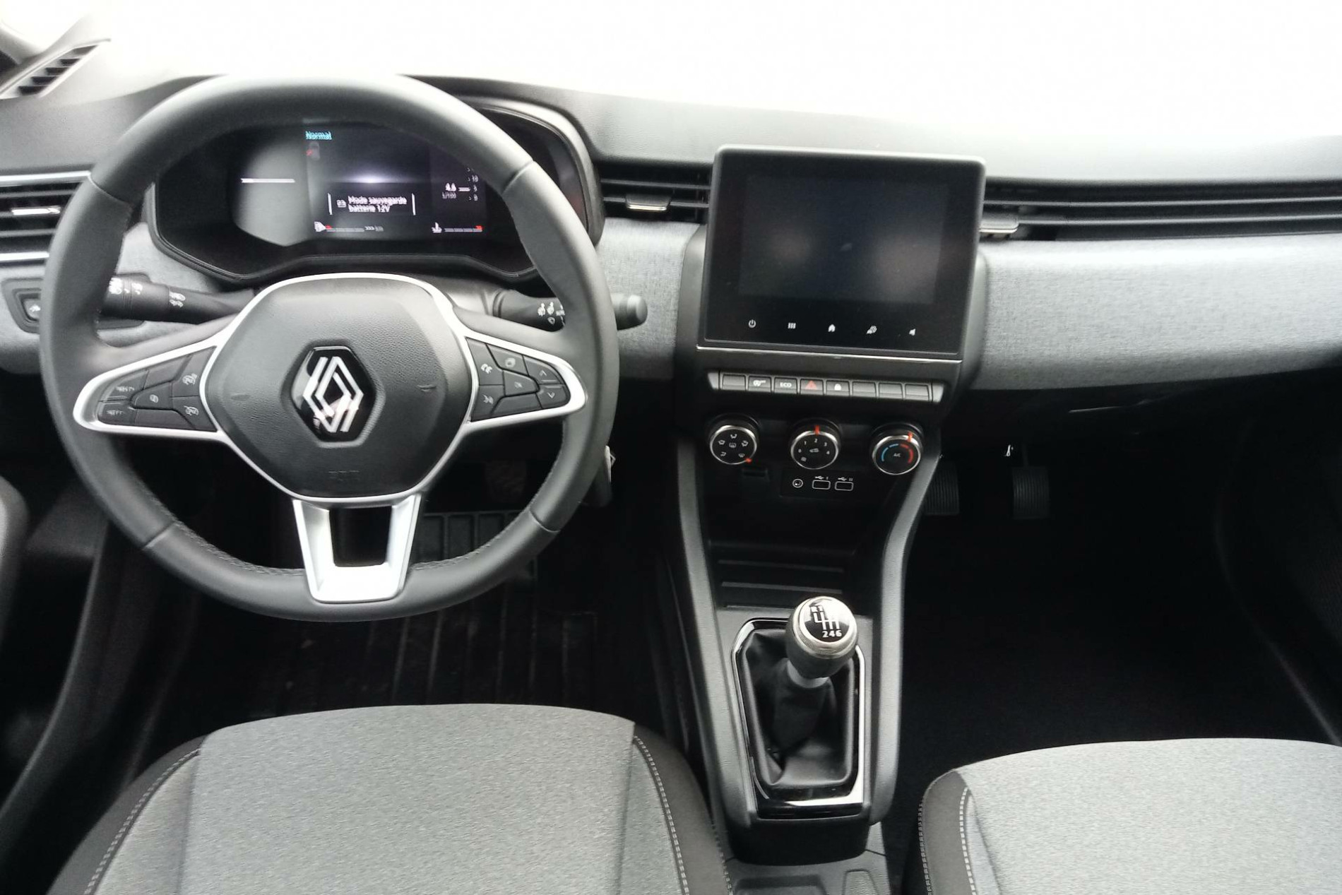 Vente en ligne Renault Clio 5 Clio Blue dCi 100 ch GSR2 au prix de 16 780 €