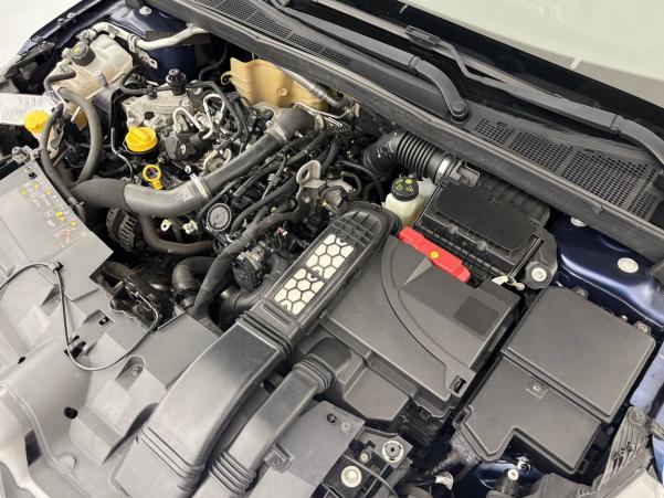 Vente en ligne Renault Megane 4 Mégane IV Berline TCe 140 Energy au prix de 13 680 €