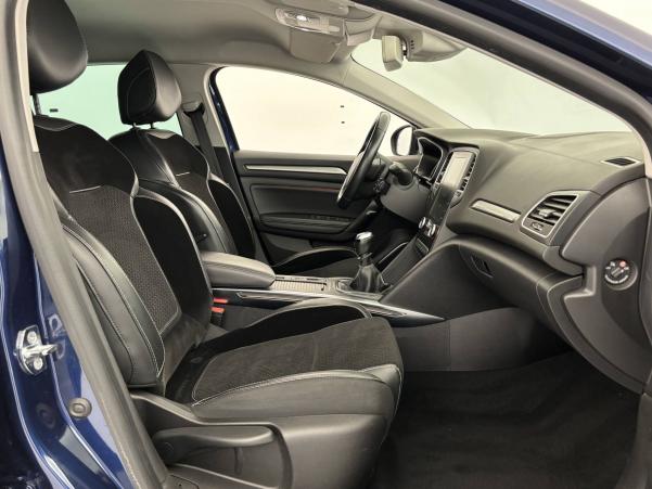 Vente en ligne Renault Megane 4 Mégane IV Berline TCe 140 Energy au prix de 13 680 €