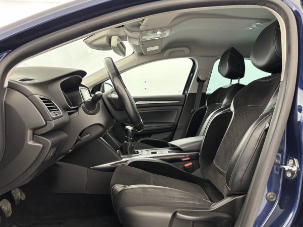 Vente en ligne Renault Megane 4 Mégane IV Berline TCe 140 Energy au prix de 13 680 €