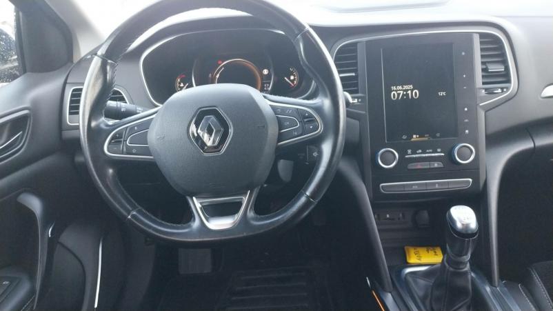 Vente en ligne Renault Megane 4 Mégane IV Berline TCe 140 Energy au prix de 13 680 €