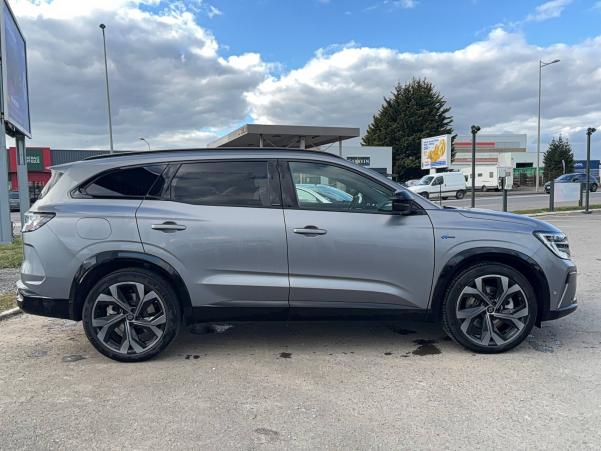 Vente en ligne Renault Nouveau Espace Espace E-Tech hybrid 200 au prix de 39 790 €