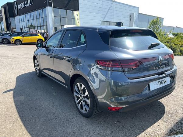 Vente en ligne Renault Megane 4  Blue dCi 115 EDC au prix de 24 980 €