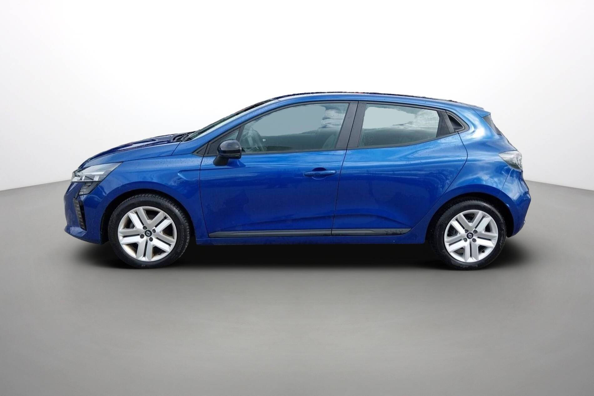 Vente en ligne Renault Clio 5 Clio Blue dCi 100 ch GSR2 au prix de 16 980 €
