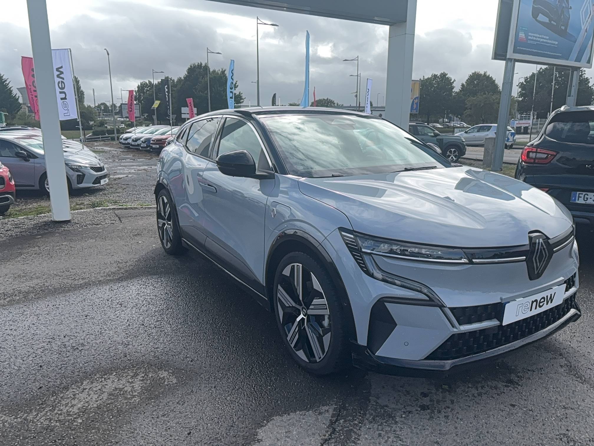 Vente en ligne Renault Megane E-Tech  EV60 220 ch super charge au prix de 23 290 €
