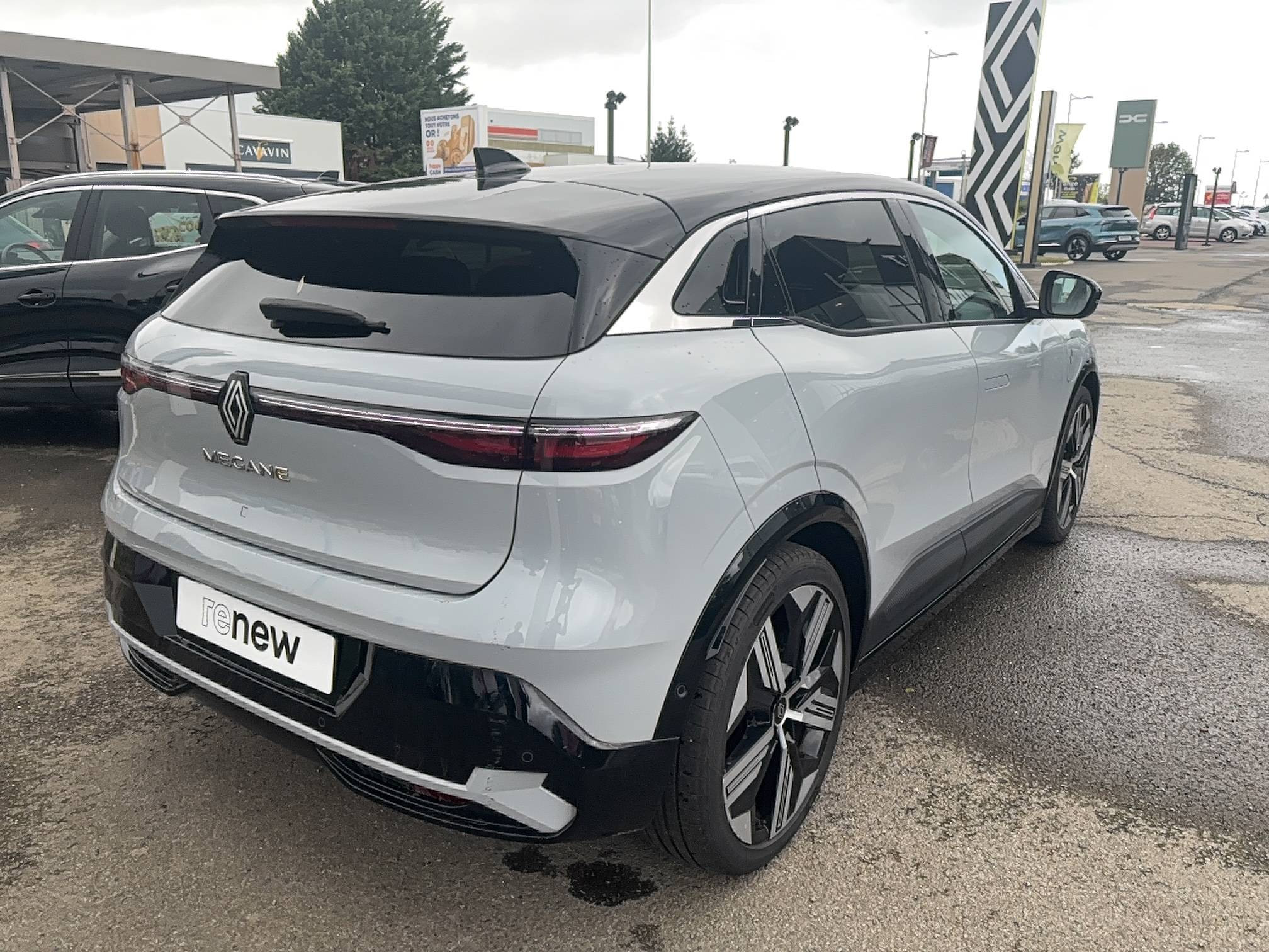 Vente en ligne Renault Megane E-Tech  EV60 220 ch super charge au prix de 23 290 €