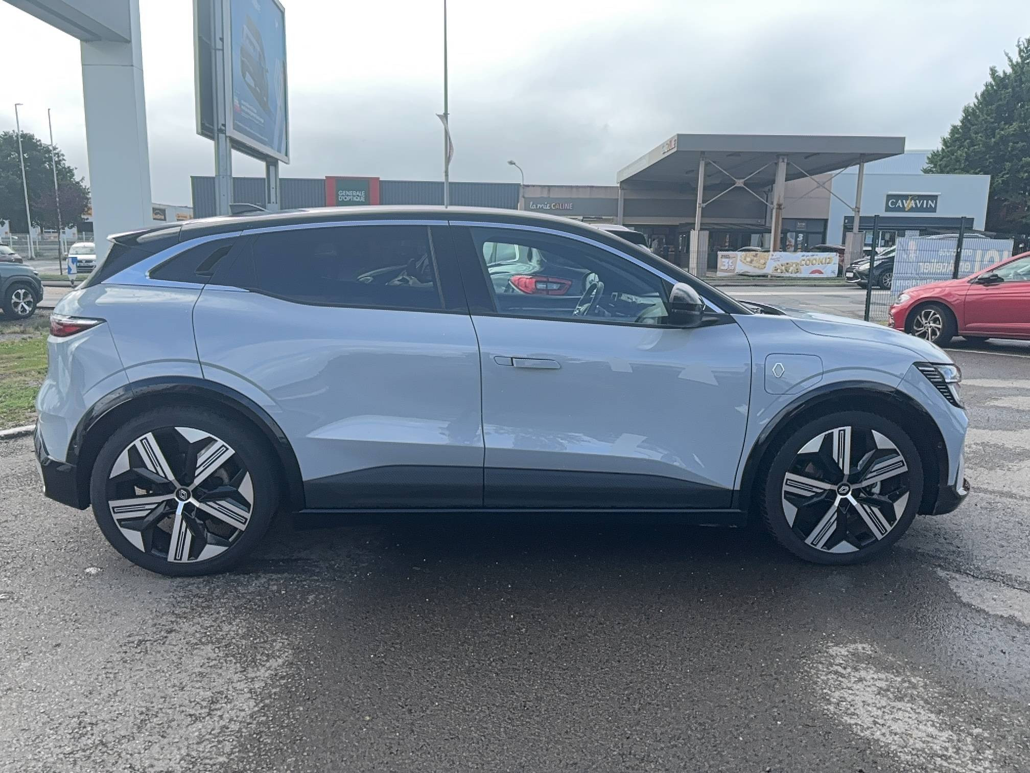 Vente en ligne Renault Megane E-Tech  EV60 220 ch super charge au prix de 23 290 €