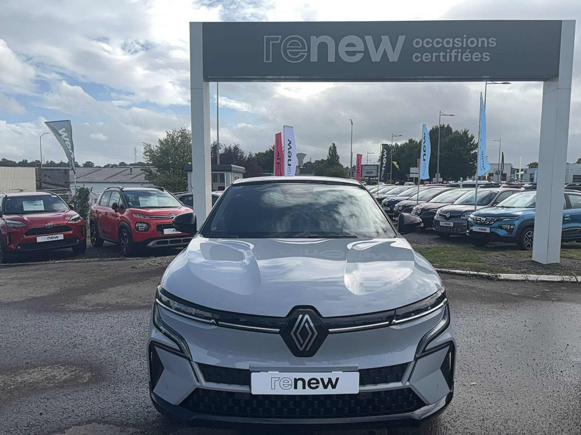 Vente en ligne Renault Megane E-Tech  EV60 220 ch super charge au prix de 23 290 €