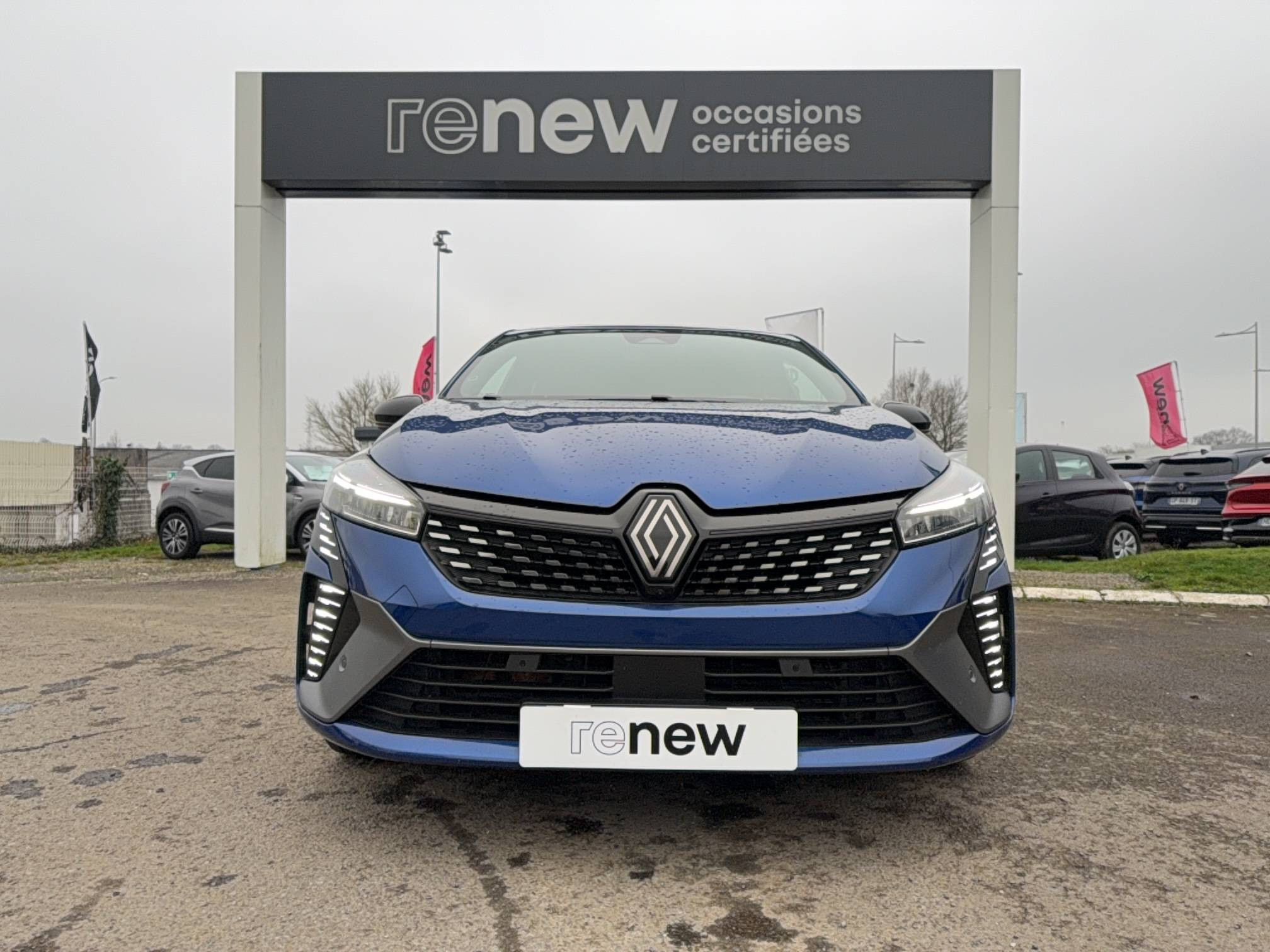 Vente en ligne Renault Clio 5 Clio E-Tech full hybrid 145 au prix de 21 980 €