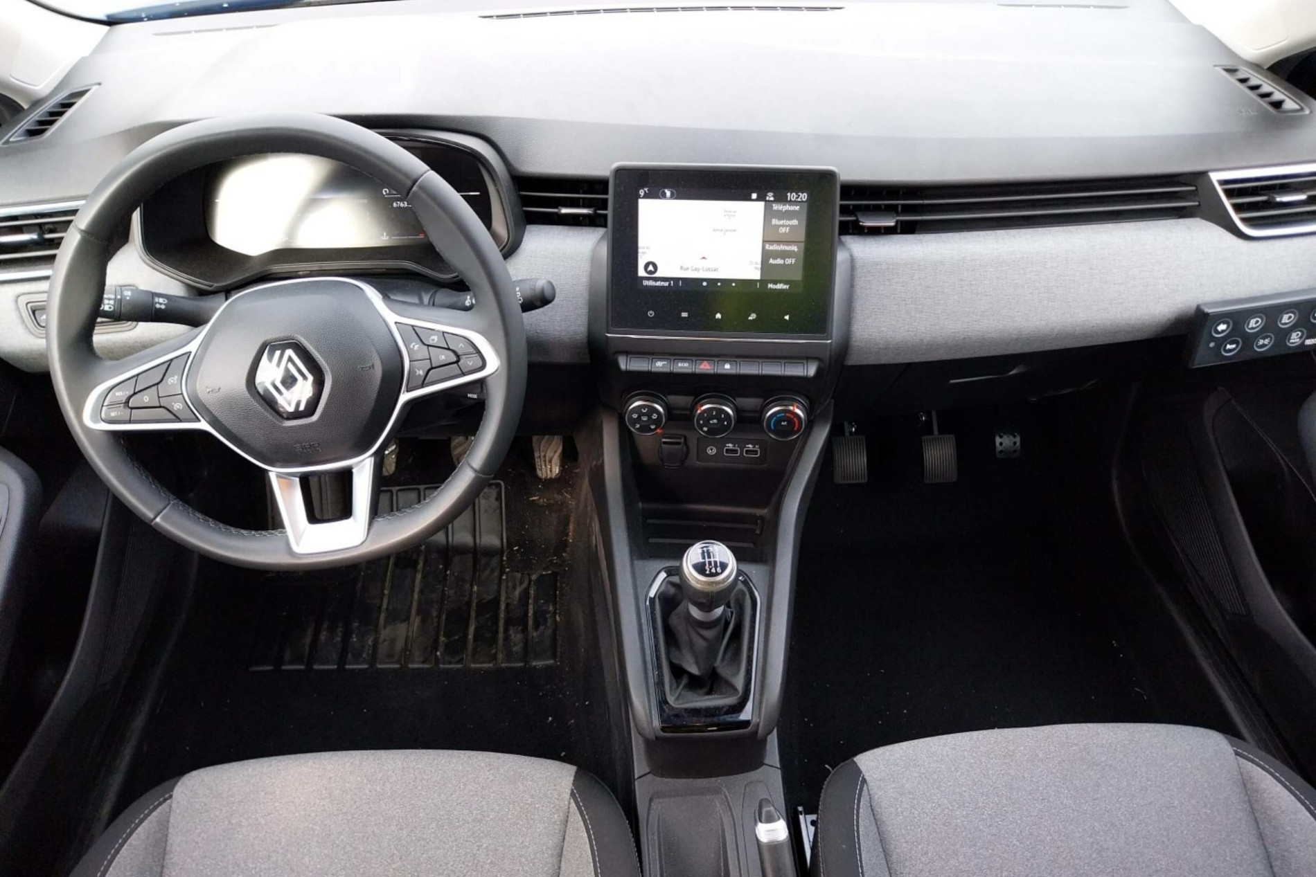 Vente en ligne Renault Clio 5 Clio Blue dCi 100 ch GSR2 au prix de 15 980 €