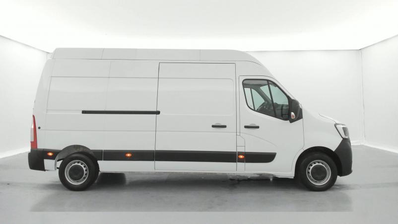 Vente en ligne Renault Master 3 Fourgon MASTER FGN TRAC F3500 L3H3 BLUE DCI 145 au prix de 29 990 €