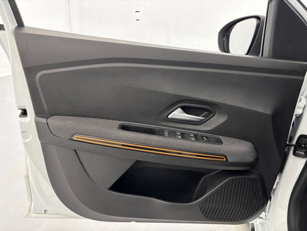 Vente en ligne Dacia Sandero  ECO-G 100 - 22 au prix de 14 980 €