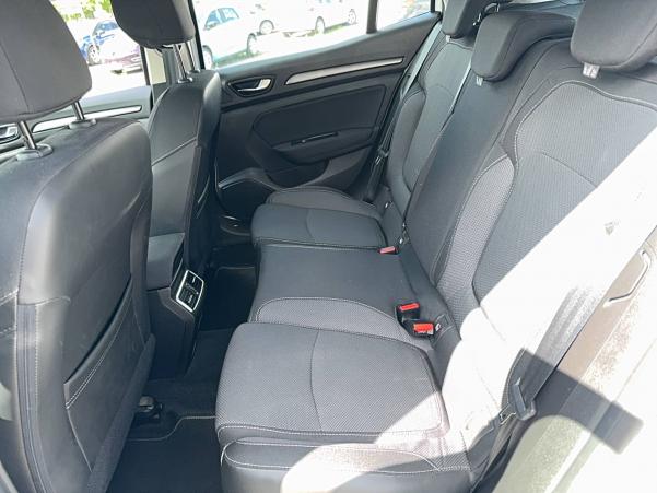 Vente en ligne Renault Megane 4  Blue dCi 115 au prix de 18 980 €