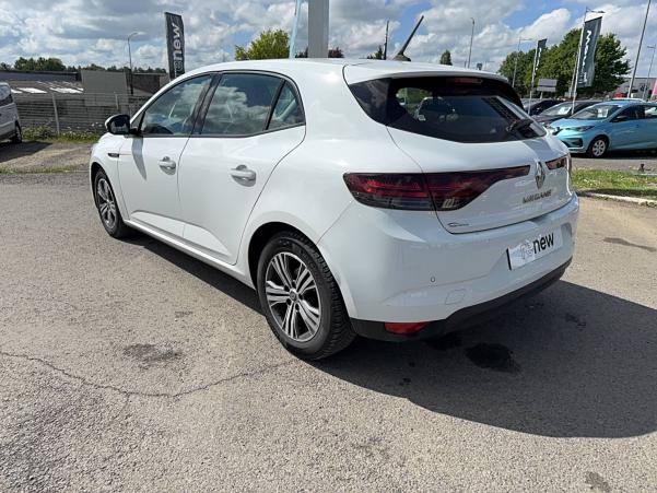 Vente en ligne Renault Megane 4  Blue dCi 115 au prix de 18 980 €