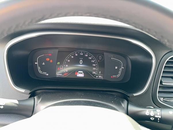 Vente en ligne Renault Megane 4  Blue dCi 115 au prix de 18 980 €