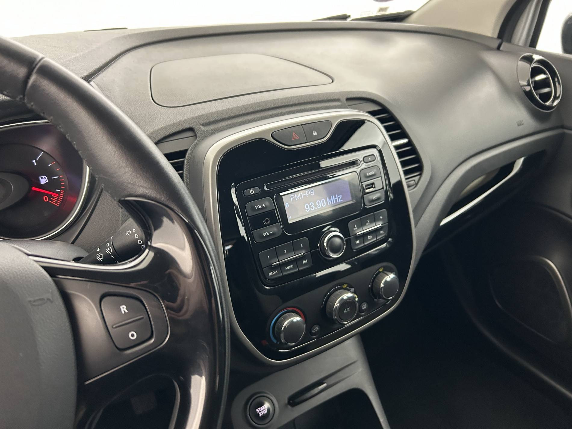 Vente en ligne Renault Captur  TCe 90 Energy au prix de 10 380 €