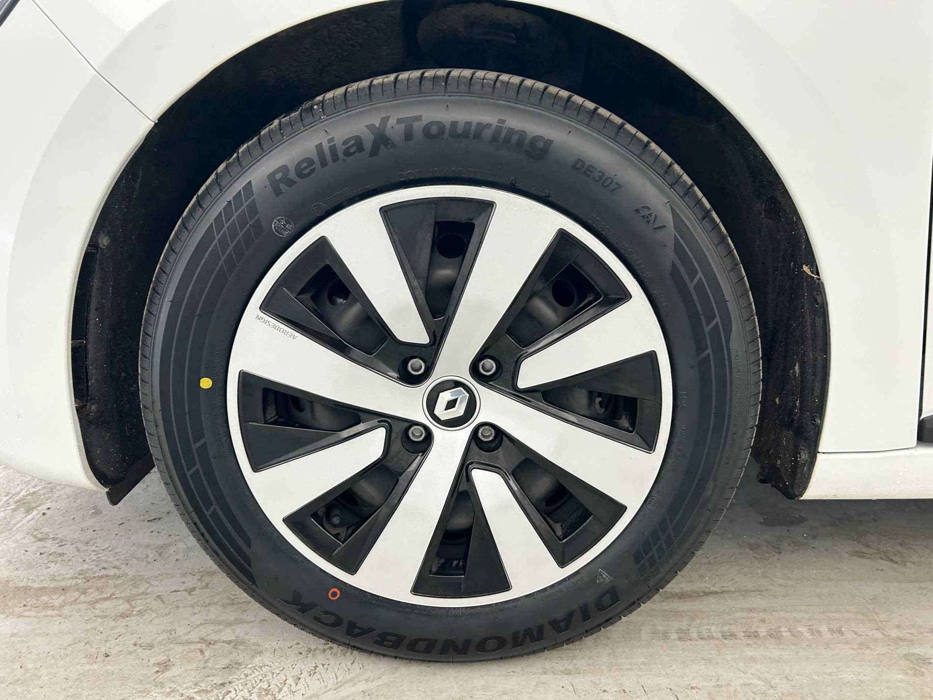 Vente en ligne Renault Clio 5 Clio TCe 90 au prix de 13 480 €