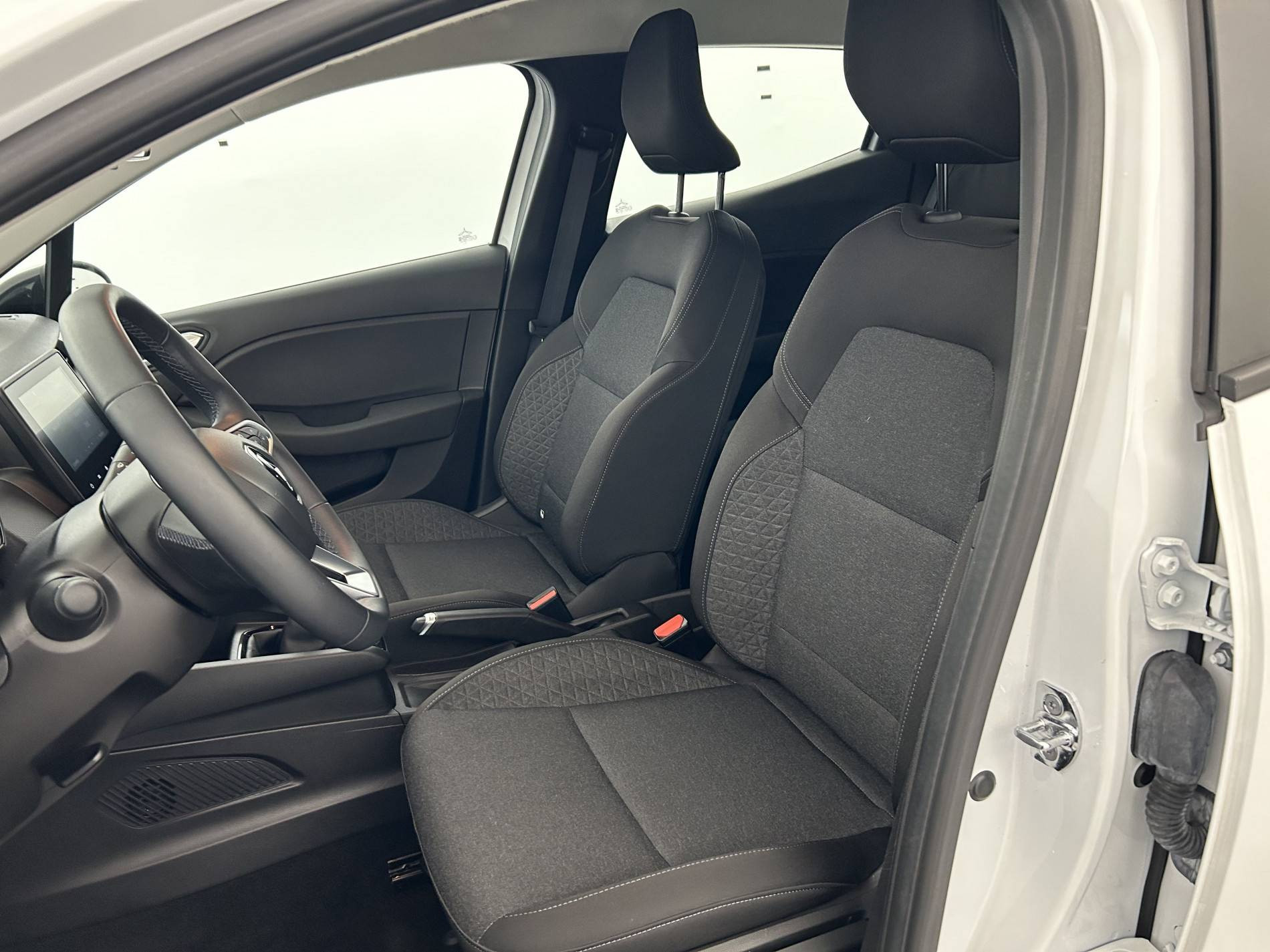 Vente en ligne Renault Clio 5 Clio TCe 90 au prix de 13 480 €