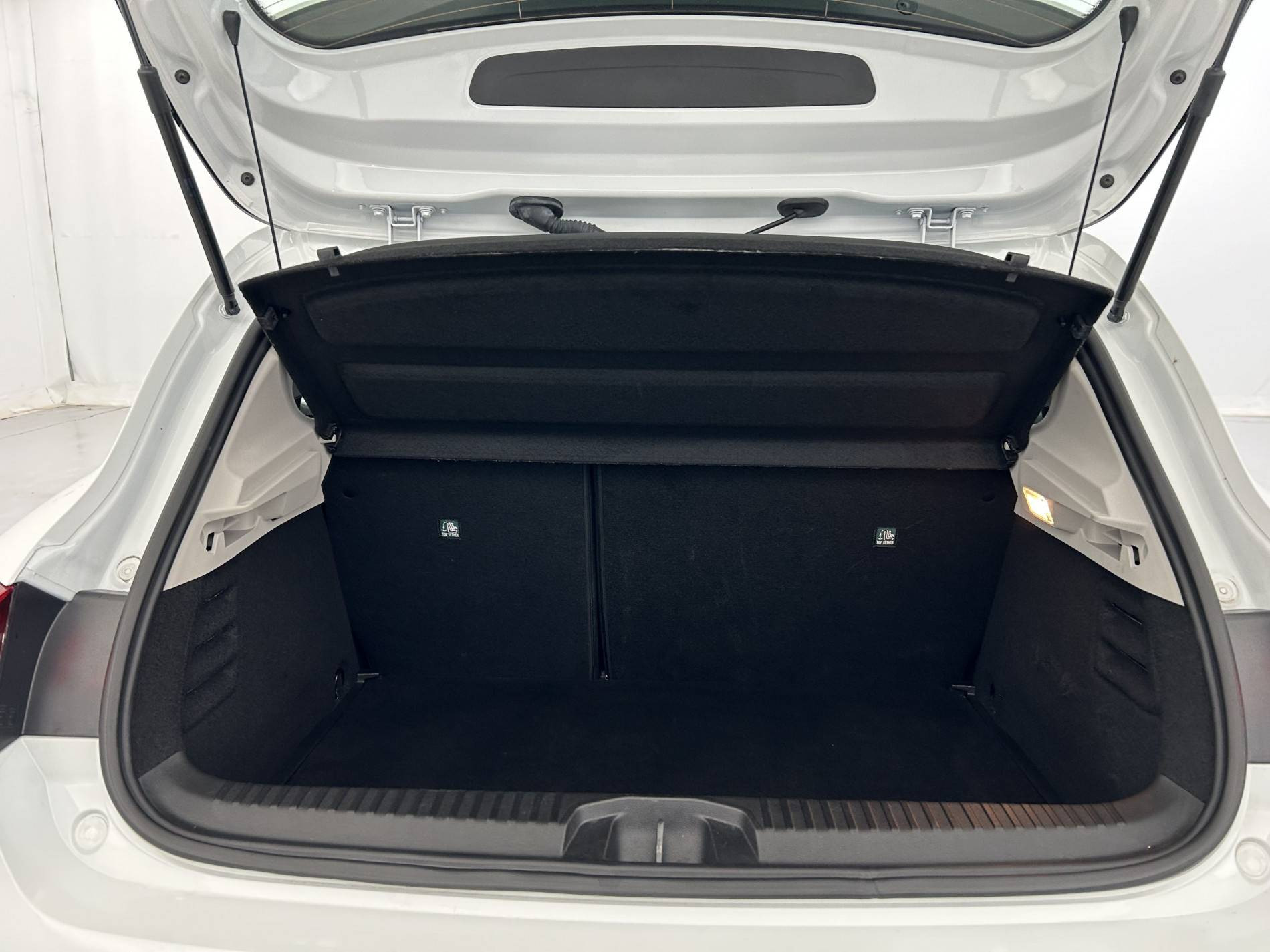 Vente en ligne Renault Clio 5 Clio TCe 90 au prix de 13 480 €