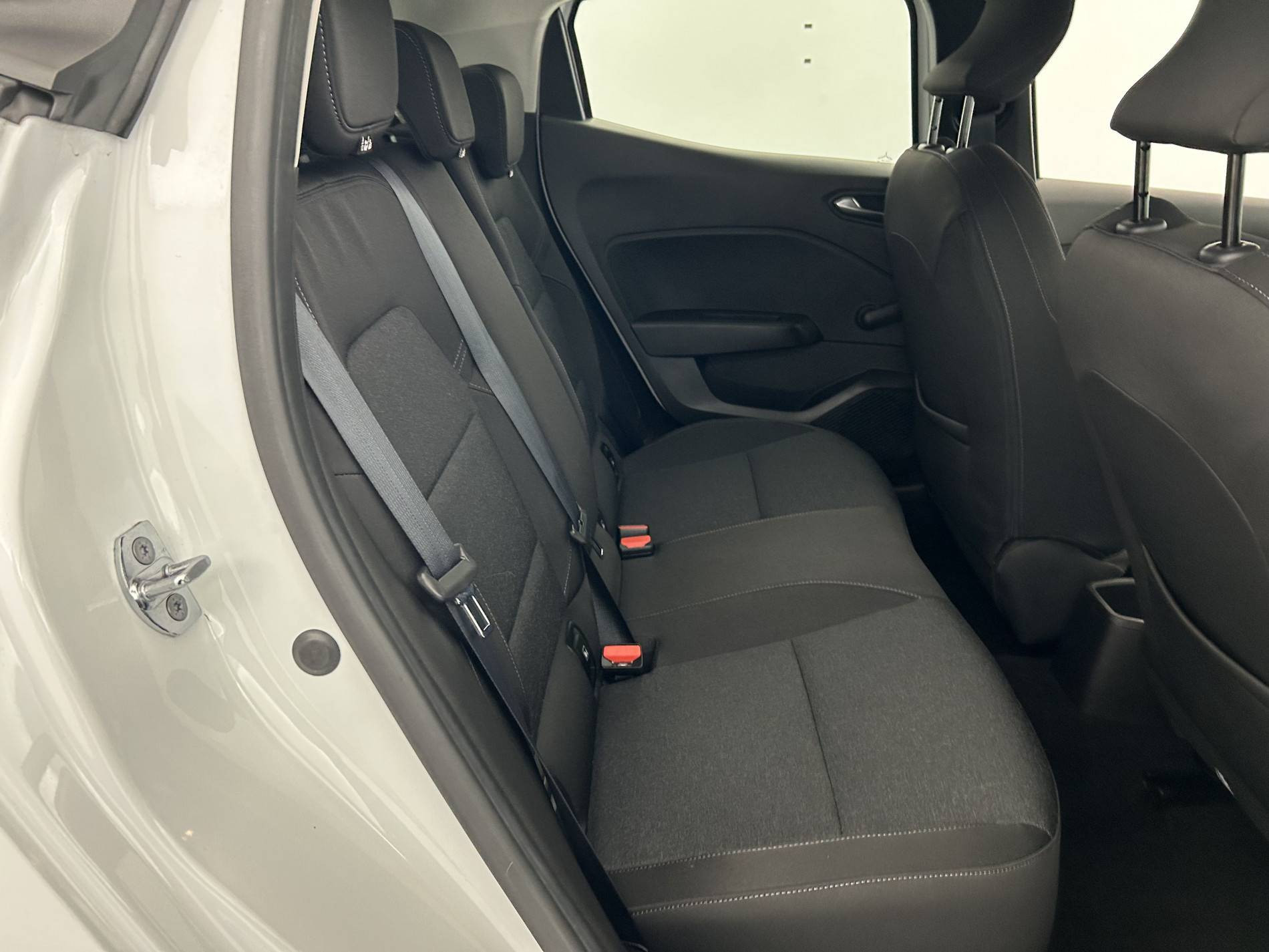 Vente en ligne Renault Clio 5 Clio TCe 90 au prix de 13 480 €