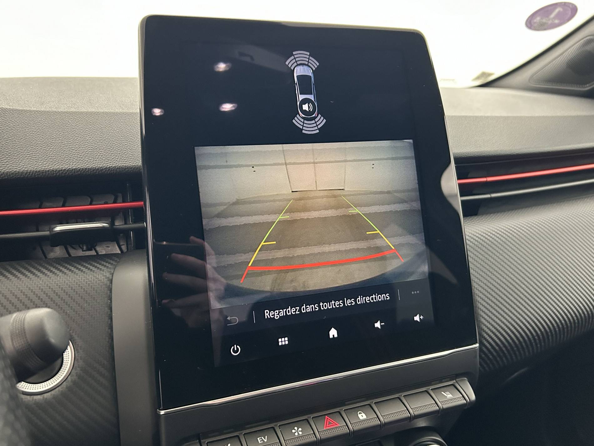 Vente en ligne Renault Clio 5 Clio E-Tech 140 - 21N au prix de 16 790 €