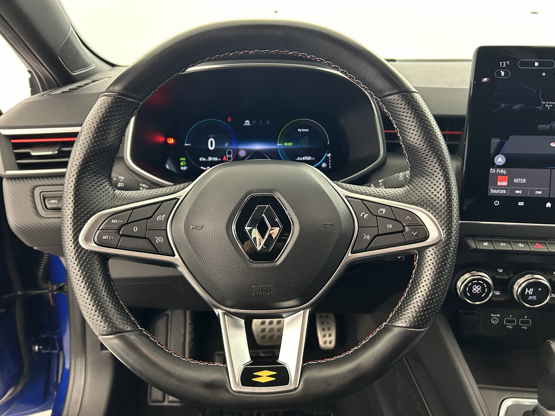 Vente en ligne Renault Clio 5 Clio E-Tech 140 - 21N au prix de 16 790 €