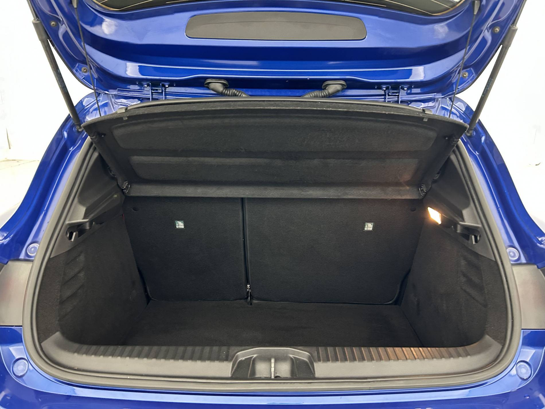 Vente en ligne Renault Clio 5 Clio E-Tech 140 - 21N au prix de 16 790 €